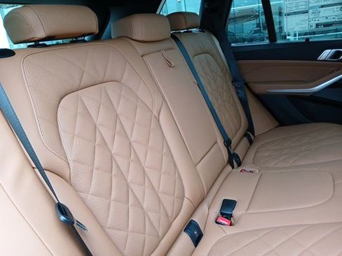 New 2026 BMW X5 sDrive40i image 12