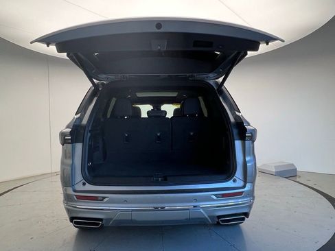 Used 2025 Buick Enclave Avenir w/ Super Cruise Package image 5