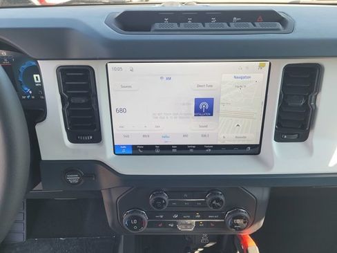 New 2026 Ford Bronco Heritage Edition AWD/4WD image 10