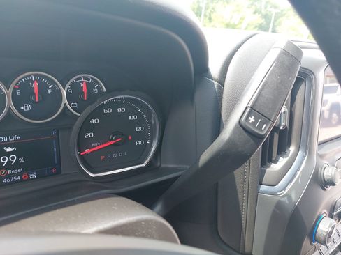 Used 2021 Chevrolet Silverado 1500 LT Trail Boss w/ Convenience Package II AWD/4WD image 27