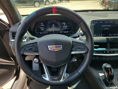 Certified 2024 Cadillac CT4 V Blackwing w/ Carbon Fiber 1 Package RWD image 29