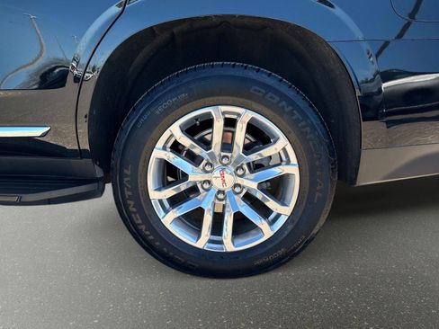 Used 2022 GMC Yukon SLT w/ SLT Luxury Package image 12