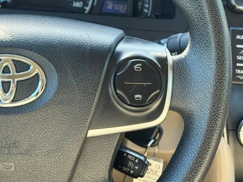 Used 2013 Toyota Camry LE FWD image 23