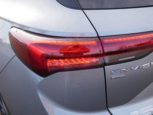 Used 2023 Buick Envision Essence w/ Sport Touring Package image 17