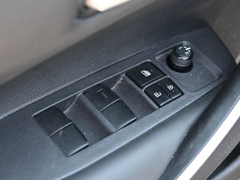Used 2024 Toyota Corolla SE FWD image 16