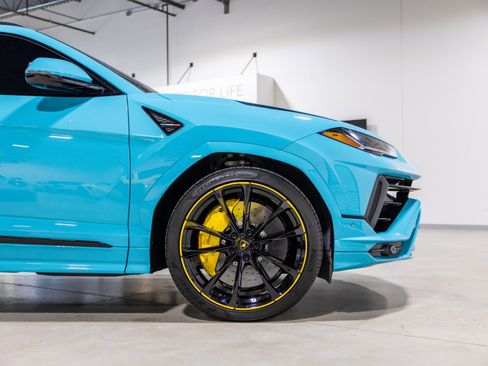 Used 2024 Lamborghini Urus S image 21