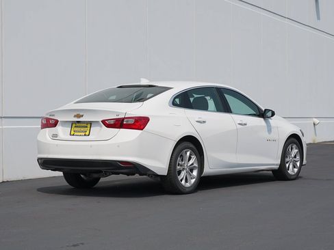 Used 2023 Chevrolet Malibu LT w/ Driver Confidence Package FWD image 3