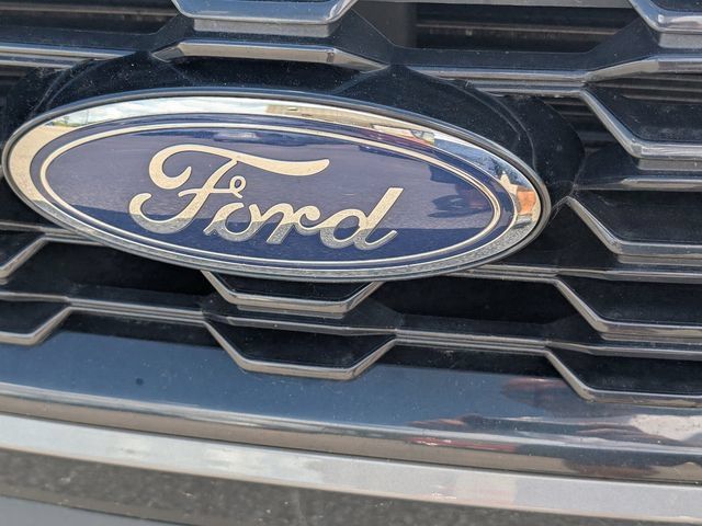 Used 2025 Ford Escape ST-Line Select AWD/4WD image 3