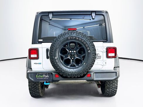 Used 2023 Jeep Wrangler Unlimited AWD/4WD image 7