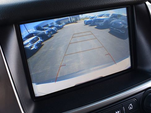 Used 2018 Chevrolet Tahoe Premier AWD/4WD image 24