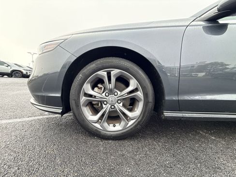 Used 2023 Honda Accord EX image 10