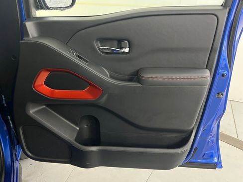 Used 2024 Nissan Frontier PRO-4X w/ Pro Convenience Package image 29