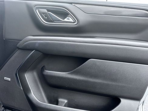 Used 2024 GMC Yukon AT4 image 41