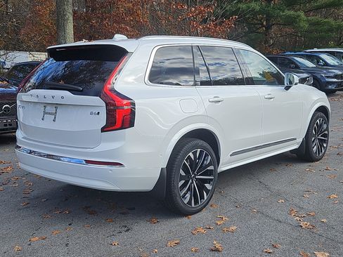 New 2026 Volvo XC90 B6 Plus w/ Protection Package Premier image 2