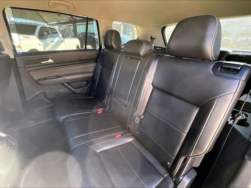 Used 2023 Volkswagen Atlas SE image 20