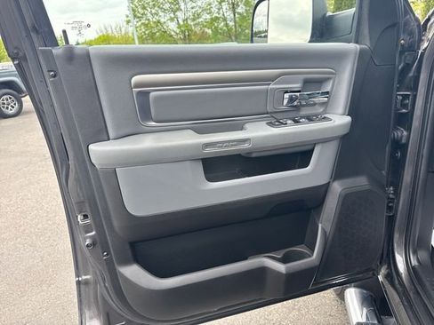 Used 2018 RAM 3500 SLT w/ Luxury Group AWD/4WD image 25