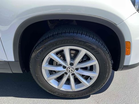Used 2017 Volkswagen Tiguan Wolfsburg Edition FWD image 76