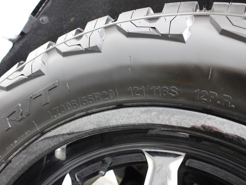Used 2022 Chevrolet Silverado 1500 RST AWD/4WD image 35