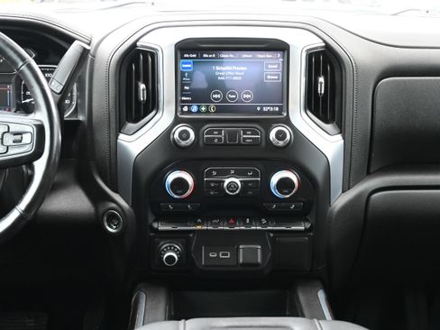 Used 2021 GMC Sierra 1500 Elevation image 32