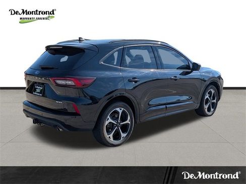 Used 2023 Ford Escape ST-Line Select w/ Tech Pack #2 image 6