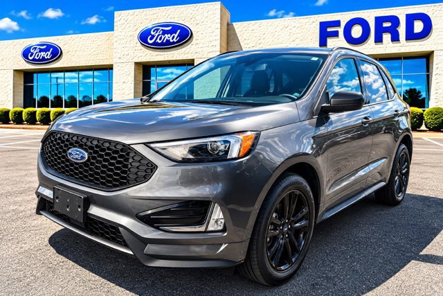 Used 2023 Ford Edge ST-Line w/ Class II Trailer Tow Package AWD/4WD image 1