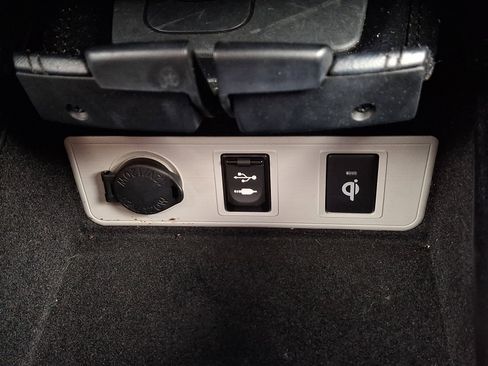 Used 2016 Toyota Avalon Limited w/ Protection Package FWD image 24