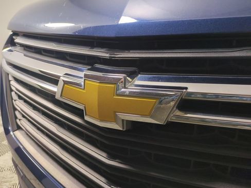 Used 2022 Chevrolet Traverse LS FWD image 13