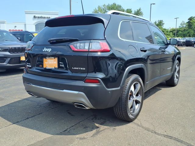 Certified 2021 Jeep Cherokee Limited w/ Elite Package AWD/4WD image 5