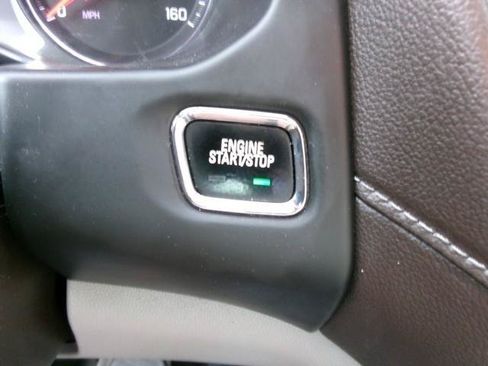 Used 2019 GMC Acadia SLT AWD/4WD image 18