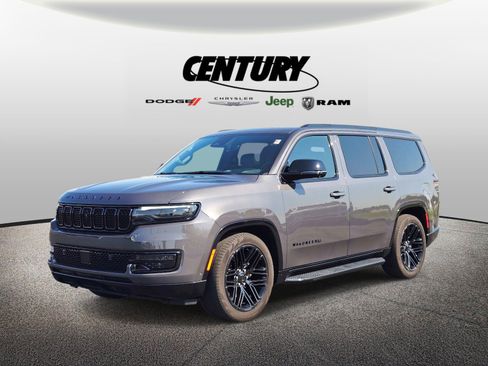 Used 2024 Jeep Wagoneer Series II w/ Convenience Group I AWD/4WD image 8