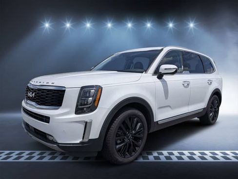 Used 2022 Kia Telluride SX w/ Towing Package FWD image 7