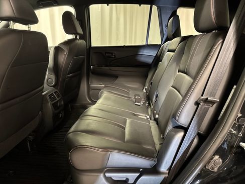 Used 2023 Honda Passport TrailSport image 4