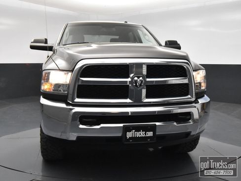 Used 2018 RAM 2500 Tradesman w/ Chrome Appearance Group AWD/4WD image 44