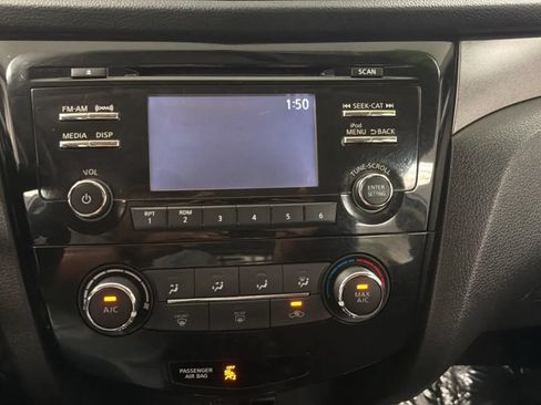 Used 2018 Nissan Rogue Sport S FWD image 14