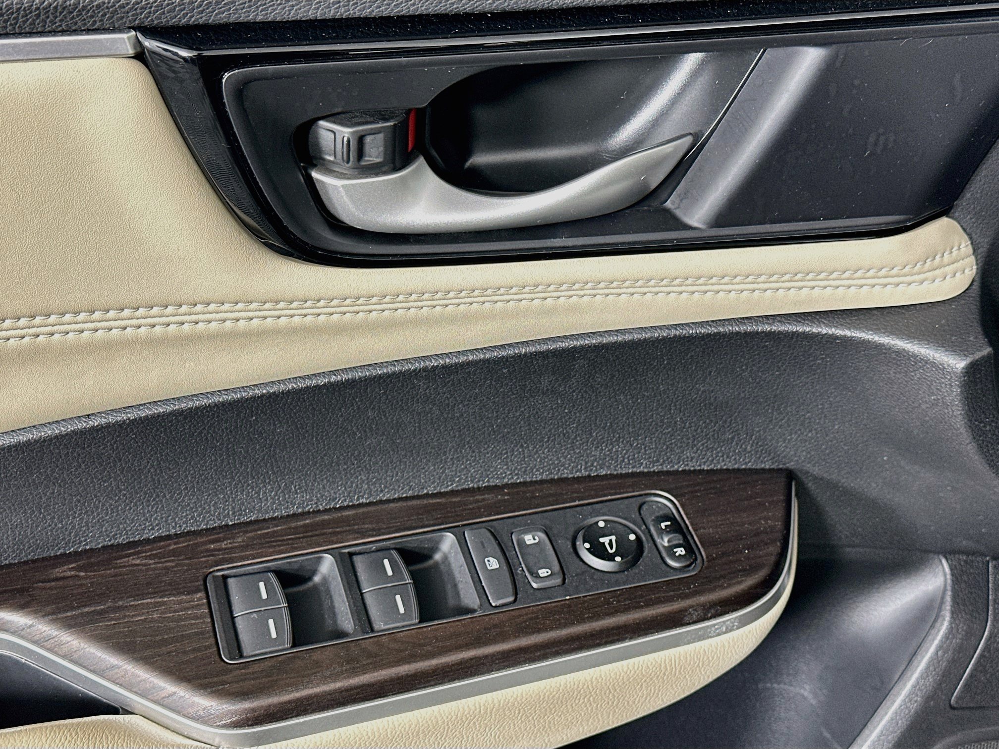 Used 2019 Honda Clarity Plug-In Hybrid image 15