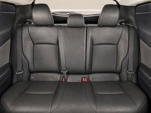 Used 2020 Toyota C-HR Limited FWD image 13