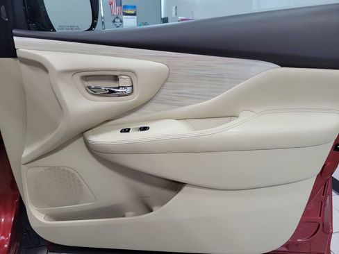 Used 2015 Nissan Murano Platinum w/ Platinum Technology Package AWD/4WD image 24