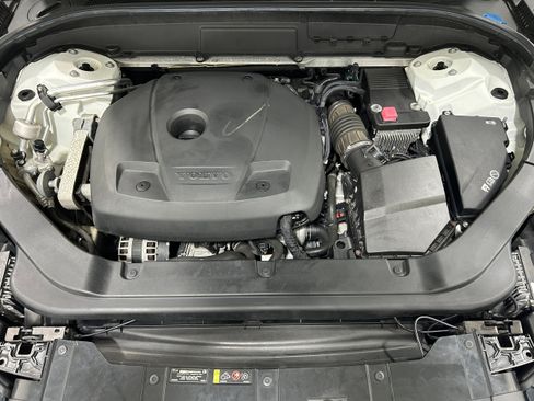 Used 2018 Volvo XC60 T6 Inscription w/ Vision Package AWD/4WD image 16