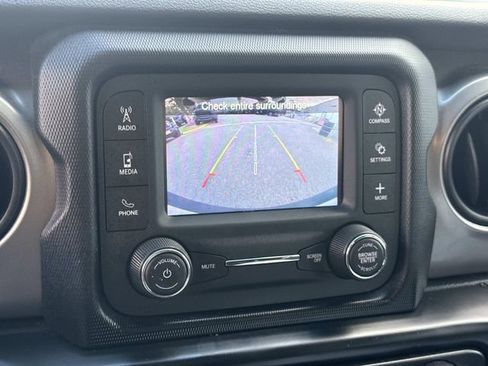 Used 2019 Jeep Wrangler Sport AWD/4WD image 22