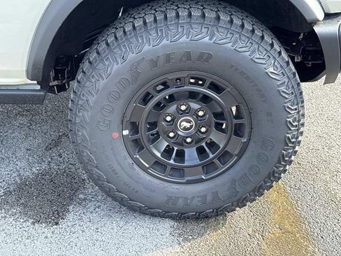 New 2026 Ford Bronco Badlands AWD/4WD image 9