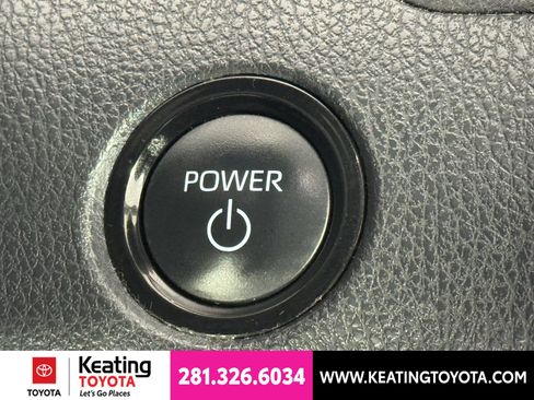 Used 2025 Toyota Camry LE FWD image 29
