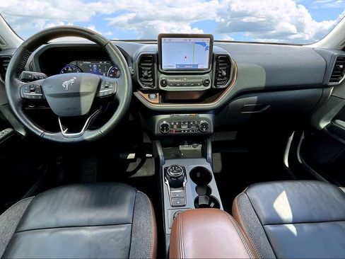 Used 2023 Ford Bronco Sport Outer Banks w/ Tech Package AWD/4WD image 9