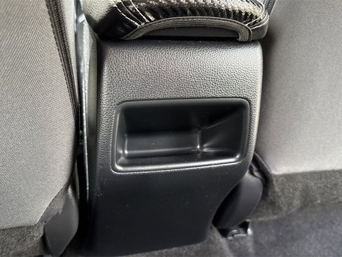 Used 2022 Toyota Corolla LE image 38