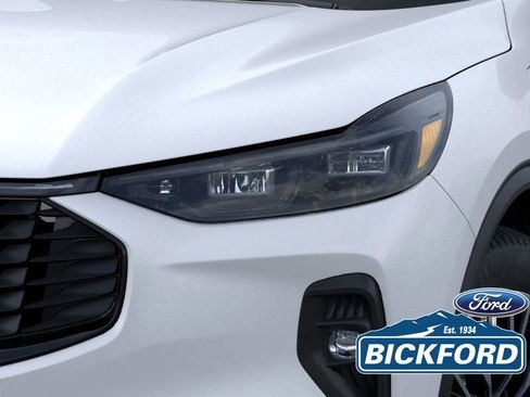 New 2025 Ford Escape SE w/ PHEV Premium Package image 18