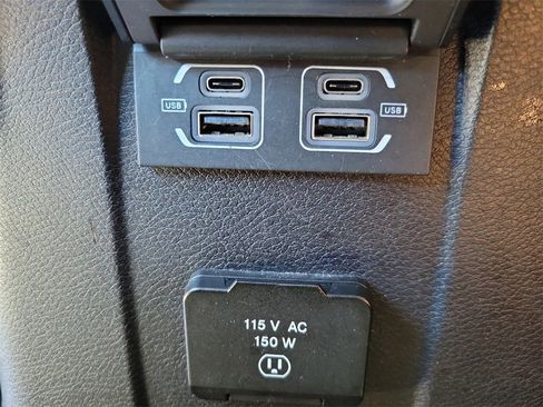 Used 2022 Jeep Wrangler Unlimited Sahara w/ Cold Weather Group image 13