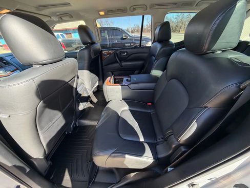 Used 2018 INFINITI QX80 4WD w/ Driver Assistance Package image 17
