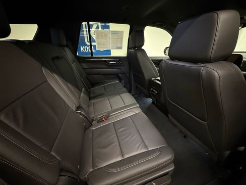 Used 2025 Chevrolet Tahoe LT AWD/4WD image 6