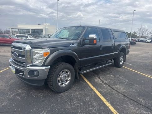 Used 2016 Ford F250 XLT w/ XLT Premium Package image 4