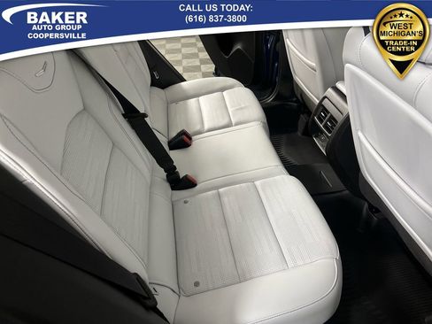 Certified 2024 Cadillac XT4 Sport image 28