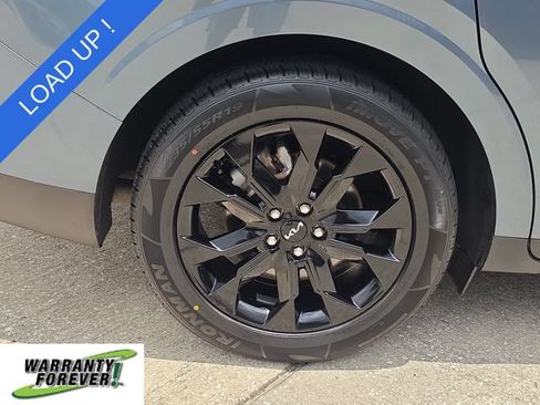 Used 2024 Kia Carnival SX FWD image 5